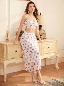 Aveloria Rosie 2pcs Set Women's Ruched Bust Crop Top With Random Ditsy Floral Print And High Waist A-Line Flare Skirt With Random Ditsy Floral Print