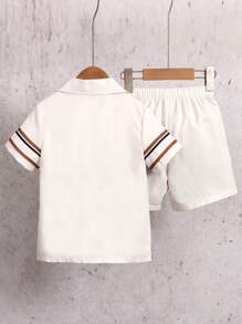 SHEIN Young Boy 2pcs Holiday Style Striped Collared Henley Button Up Short-Sleeve Shirt And Elastic Waist Sports Shorts Set, Suitable For Summer - Multicolor - View 2