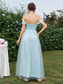 SHEIN Belle Elegante y romántico vestido de línea A con hombros descubiertos y de malla azul, con delicada y pequeña decoración de flores 3D en el pecho delantero, vestido de dama de honor - Azul - Ver 3