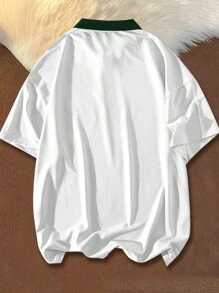 Aesthetic Post Loose Men Slogan Đồ họa tương phản Cổ áo trễ vai Áo sơ mi Polo - trắng - Xem 2