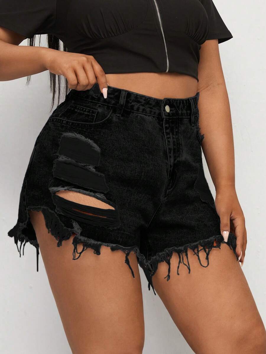 SHEIN Essnce Plus Size Women Frayed Hem Distressed Denim Shorts With Pockets - Black - View 1