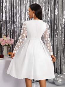 SHEIN Lady Váy dự tiệc cưới họa tiết lưới hoa 3D tương phản - trắng - Xem 2