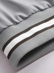 Manfinity Homme Áo khoác bomber nam dáng rộng có viền sọc (Không bao gồm áo phông) - Xám - Xem 3