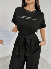 Seusyu Conjunto De Camiseta De Manga Corta Con Cuello Redondo Y Estampado De Letra Para Mujer Con Pantalones Lisos De Color Sólido Y Detalles De Bolsillo