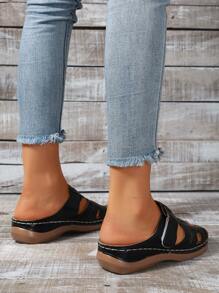 优雅坡跟凉鞋，交叉绑带户外凉鞋，夏季穿搭，旅行必备 - 黑色 - 查看 5