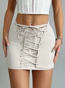 SHEIN Unity 純色十字綁帶修身迷你裙，適合夏季