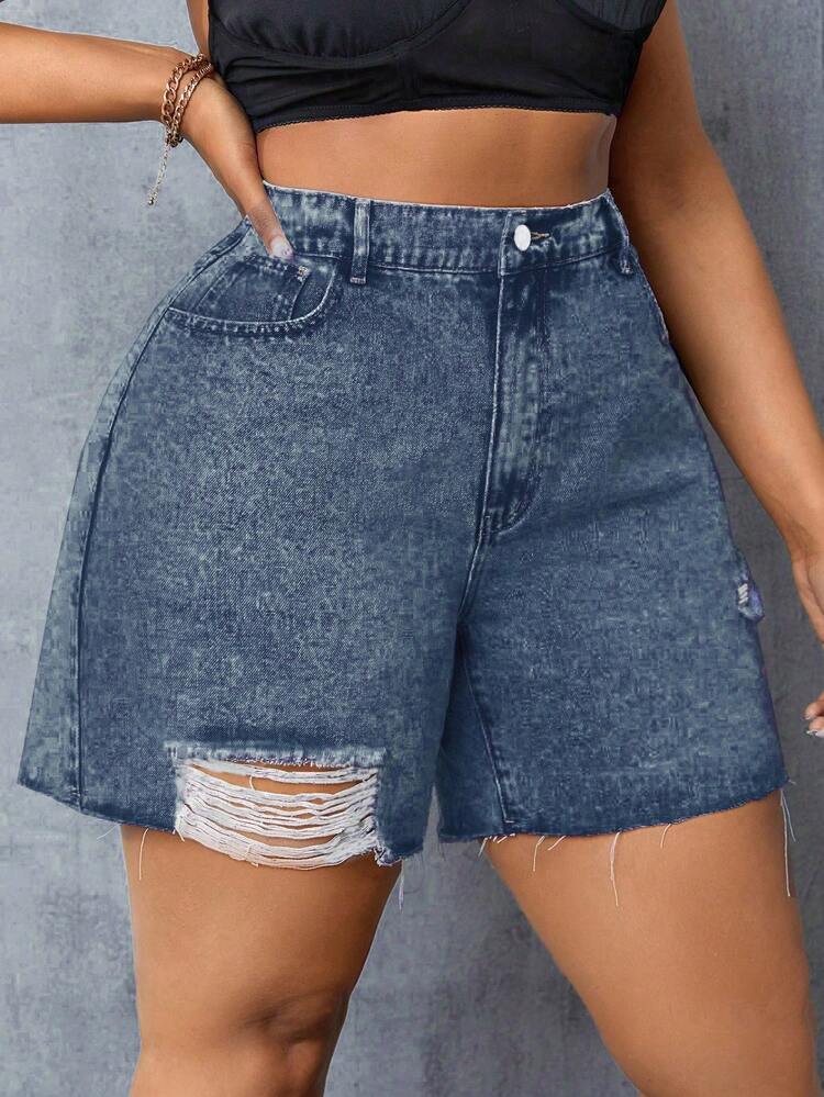 SHEIN SXY Pantalones cortos de mezclilla desgastados con bolsillos para mujeres de talla grande - Azul lavado oscuro - Ver 4