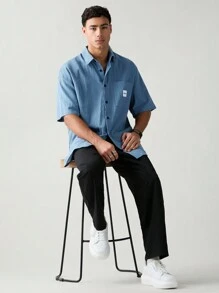 Manfinity VCAY Juego de camisa casual y pantalones de verano para hombres con estampado de letras y tejido a cuadros