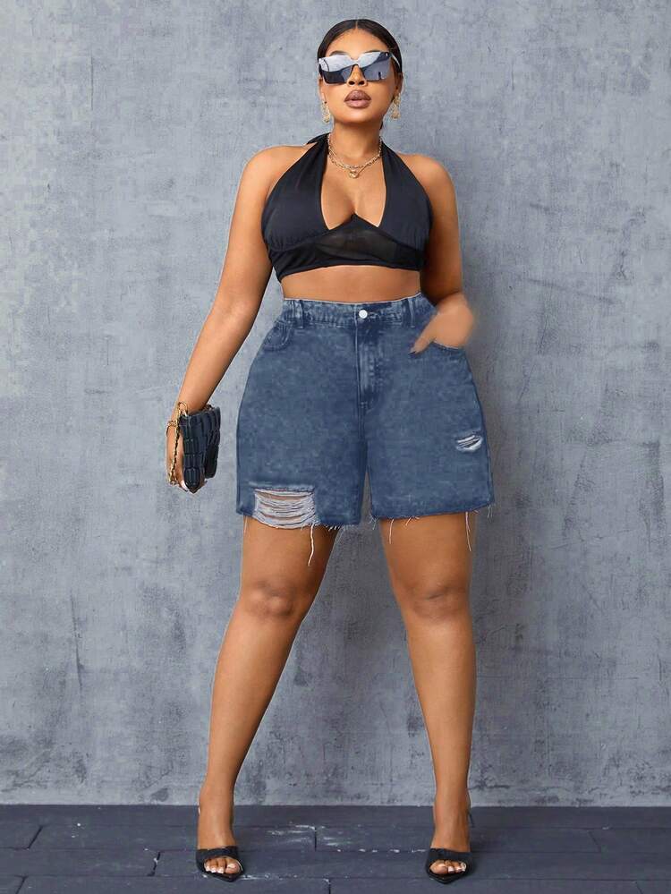 SHEIN SXY Pantalones cortos de mezclilla desgastados con bolsillos para mujeres de talla grande - Azul lavado oscuro - Ver 5