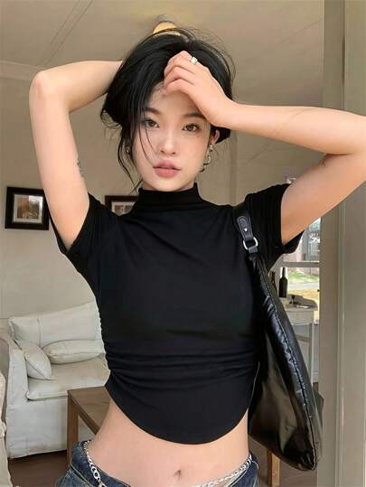 女士立领褶裥短款T恤，休闲黑色夏季款