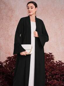 Al Najma Women's Gradient Pleated Arabic Robe Abayas - Black - View 4