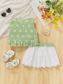 SHEIN Conjunto de top sin mangas con volantes de patrón floral y de cuadros para niña con shorts unicolor, ideal para las vacaciones - Multicolor - Ver 2
