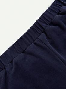 Cozy Pixies 嬰兒男寶寶條紋撞色運動衫,實色短褲和帽子三件套裝 - 藏蓝色 - 查看 8