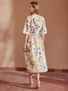 MOTF PREMIUM BLOEMENPRINT GEPLOOIDE JURK MET ENKELE BORST EN VOUWEN