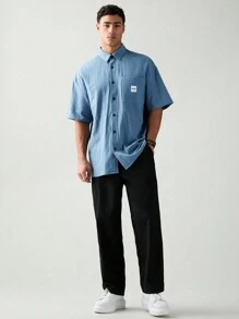 Manfinity VCAY Juego de camisa casual y pantalones de verano para hombres con estampado de letras y tejido a cuadros