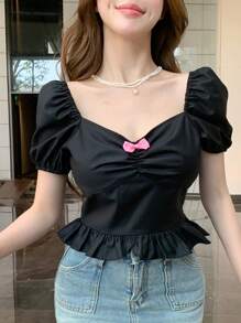 DAZY Chemise décontractée pour femmes avec manches bouffantes, encolure en forme de cœur, fronces sur la poitrine et ourlet à volants. Hauts mignons - Noir - Voir 1