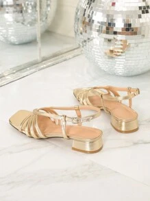 Sandálias femininas elegantes com múltiplas tiras, fivela vazada, bico quadrado e salto baixo. Confortáveis, respiráveis e antiderrapantes, estilo romano, ideais para todas as ocasiões e looks de primavera/verão. - Ouro - Ver 6
