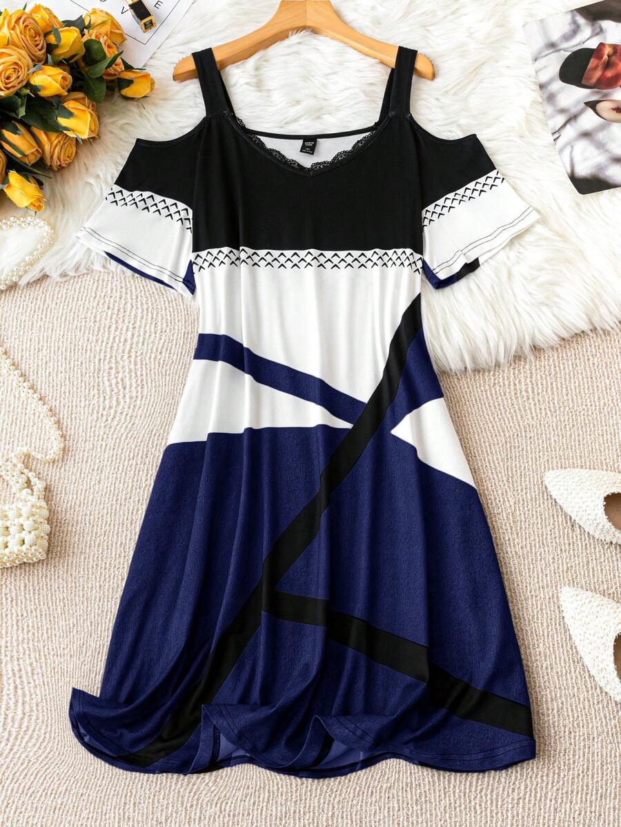 SHEIN LUNE 大碼露肩蕾絲拼接連衣裙 - 彩色 - 查看 1