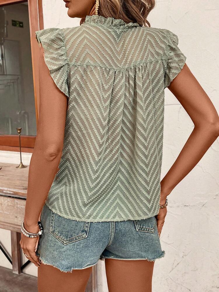 Women's Solid Color Missing Collar Cap Sleeve Shirt (Missing Collar), Flowing Cut Flower Chiffon Material, Summer Top, Spring Break Top, Front Center Placket Decorative Wooden Buttons, Three-Dimensional Ruffle Sleeves, Breathable Back, Suitable For Vacation Casual Outing, Beach Vacation, Wedding Season Green Christmas