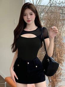 DAZY Camiseta de manga corta con contraste de malla y recorte hueco, ideal para fiestas y vuelta al colegio, tops de verano, tops cortos para mujeres