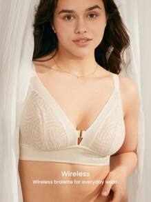 LUVLETTE Lingerie Lounge Curve Wireless Unlined V-Neck Lace Elegance Bralette White Minimizer Bra Comfortable Must-Haves
