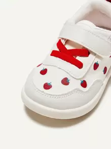 Cozy Pixies Zapatillas De Moda Planas Para Niñas Con Cierre, Diseño De Dibujos Animados De Frutas Blancas Y Fresas Rojas Para Uso Diario Durante Todas Las Estaciones