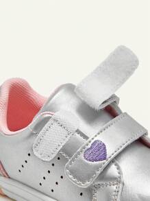 Cozy Pixies Fashionable Silver Cute Heart-shaped Color Block Comfortable Flat Sneakers For Babies - Multicolor - View 6