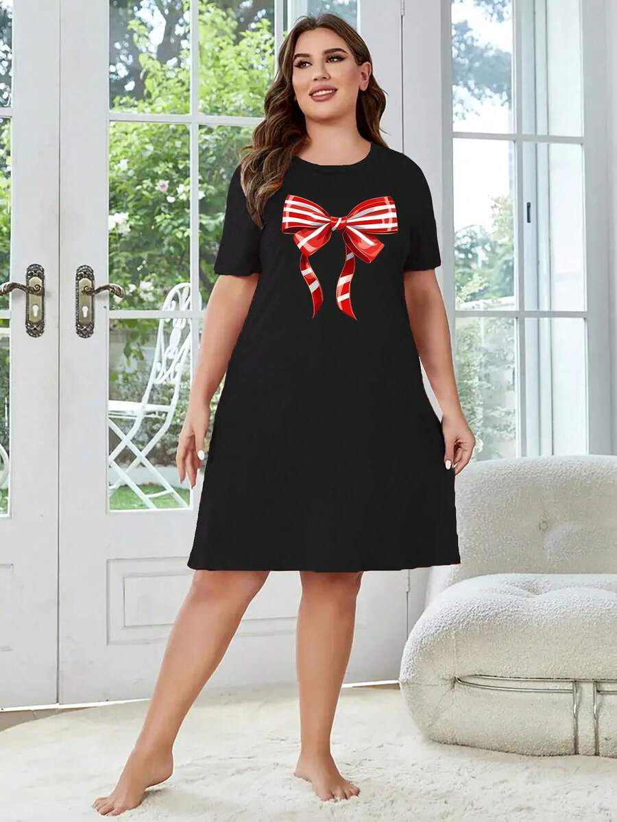 SHEIN Essnce Plus Size Nữ Mùa Hè Thắt Nơ In Hình Cổ Tròn Tay Ngắn Áo Phông Thường Ngày - màu đen - Xem 1