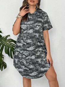 SHEIN LUNE 大碼女性夏季短袖休閒迷彩針織連帽裙 - 彩色 - 查看 4