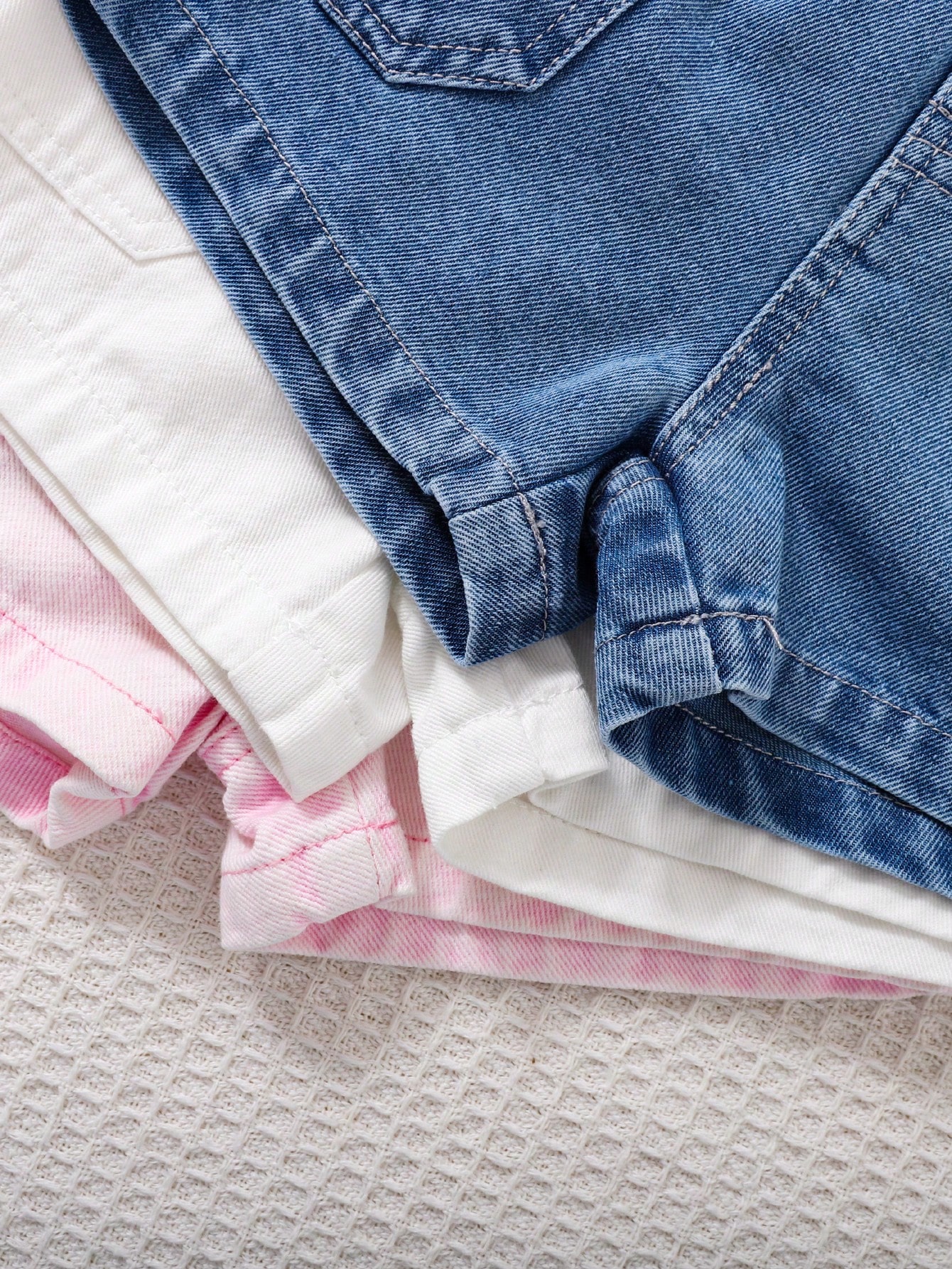 SHEIN Vintaside Kids 3 قطع شورتات جينز فضفاضة بتطر...