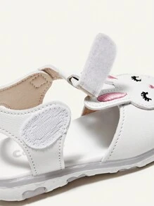Cozy Pixies 1 Par De Sandalias Con Correa Decorativa De Conejo Bordadas A La Moda Y Bonitas Para Bebés/niñas Pequeñas Con Cierre De Gancho Y Bucle, Blanco