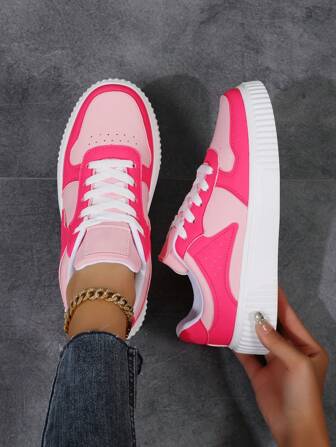 Zapatillas deportivas informales para mujer con bloque de color, zapatillas rosas populares para la comodidad y la transpiración en la universidad y deportes