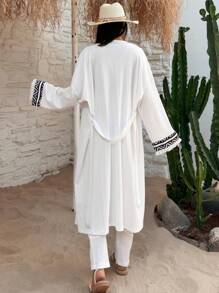 RueChic Drop Shoulder Kimono With Contrast Geo Band & Pants, Fringes - White - View 2