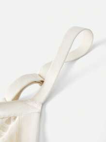 LUVLETTE Lingerie Lounge Curve Wireless Unlined V-Neck Lace Elegance Bralette White Minimizer Bra Comfortable Must-Haves