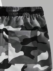 Manfinity VCAY Bộ áo thun và quần đùi ngắn tay cổ tròn màu camo mùa hè dành cho nam - Xám - Xem 5