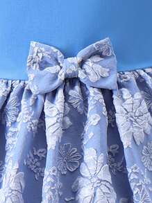 SHEIN Młoda dziewczyna błyszcząca sukienka w kształcie motyla z okrągłym dekoltem i dekoracją z kokardką na lato - Niebieski - Zobacz 6