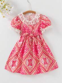 SHEIN Vestido De Verano Con Estampado Floral Lindo Para Niñas Con Borde Floral Y Mangas Abullonadas