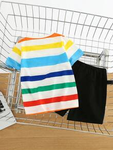 男童休閒圓領條紋t恤和短褲套裝