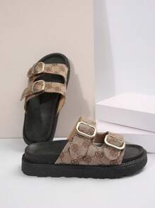 Femmes à la mode Brun Vintage Imprimé Boucle de ceinture Épais Slide Bottom Sandales Été Style plat de vacances Chaussures d\"extérieur