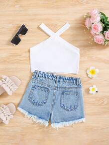 SHEIN Conjunto de ropa de niña preadolescente para primavera y verano con boho, formado por 2 piezas: blusa con cuello colgante de tirantes y pantalones cortos vaqueros de mezclilla con flecos y rotos al estilo desgastado y lavado con piedra, conjunto de prendas de vestir para niñas en verano