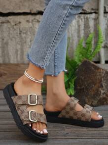 Femmes à la mode Brun Vintage Imprimé Boucle de ceinture Épais Slide Bottom Sandales Été Style plat de vacances Chaussures d\"extérieur