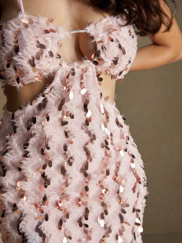 Romantic Textured Pink Dress With Beaded Decoration And Gentle Design