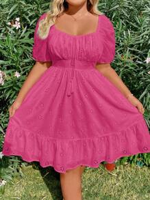 Sunnyshic Plus Size Nữ Mùa Hè Màu Người Yêu Cổ Ngắn Bong Bóng Tay Cà Vạt Phía Trước Thanh Lịch Thêu Áo - Màu Hồng Tươi - Xem 7