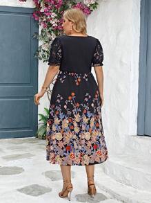 SHEIN Clasi Vestido largo estampado floral de mangas cortas con encaje de cuello en V asimétrico y mangas abullonadas cortas de estilo veraniego para mujeres de talla grande para vacaciones - Multicolor - Ver 2