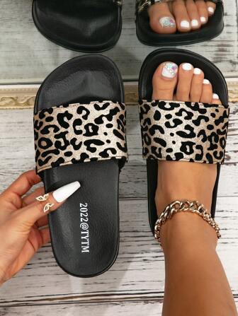 春夏新款女士家居戶外沙灘唇形和豹紋印花時尚拖鞋鞋