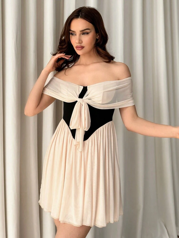 Contrast Color Off Shoulder, Chest Cup, Bow And Big A-Line Ballet Dress