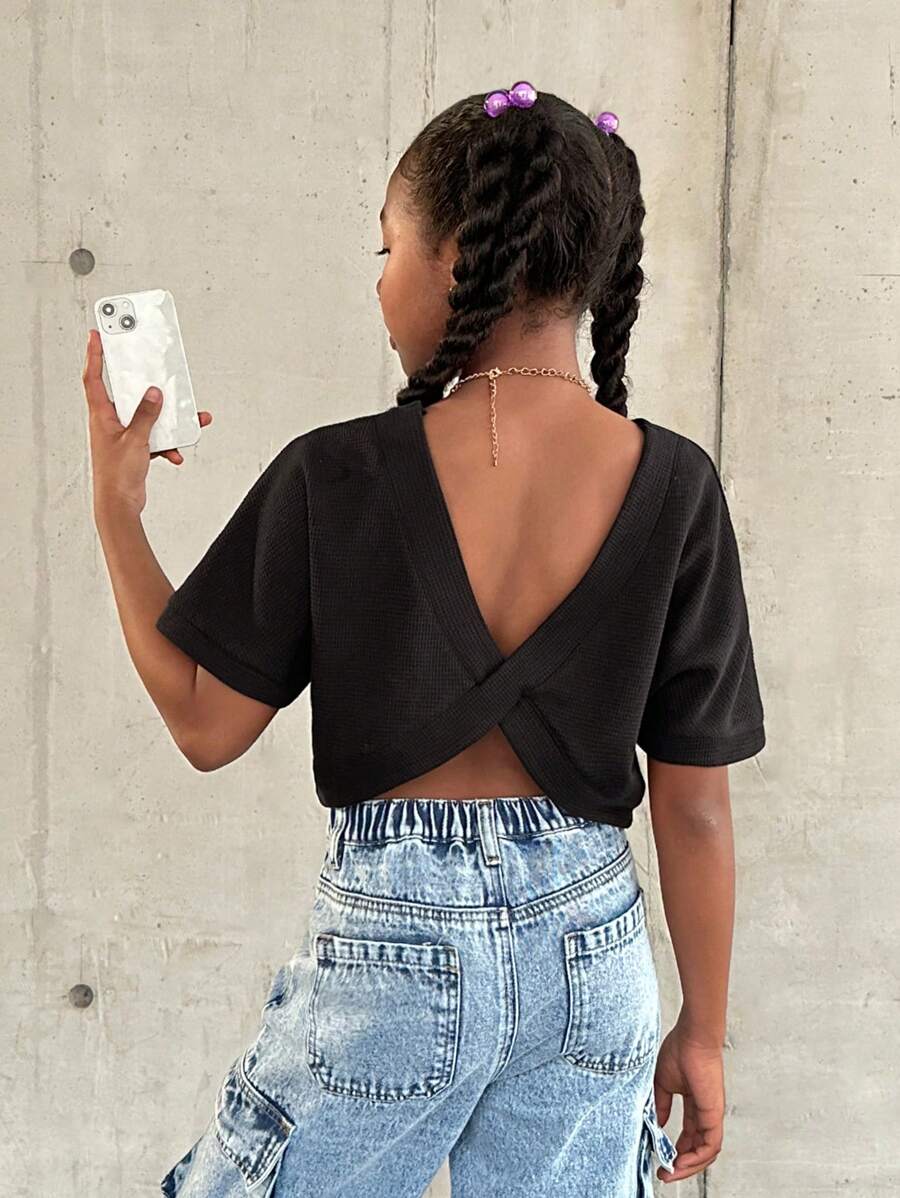 SHEIN Tween Girl Casual Spring/Summer Knitted Solid Color Short Sleeve Top With Round Neckline And V-Back