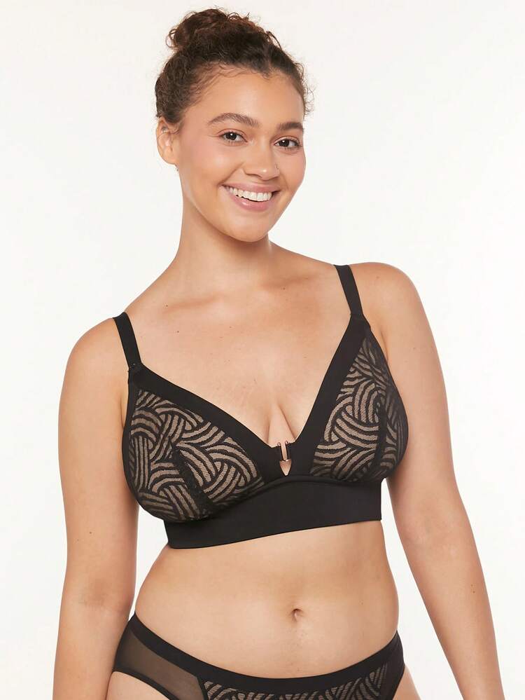 Lingerie Lounge Curve Wireless Unlined V-Neck Lace Elegance Bralette Black Minimizer Bra Comfortable Must-Haves
