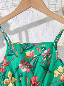 Sparklyn Tween Girl Floral Print Ruched Pleated Spaghetti Strap Casual Summer Dress - Green - View 3