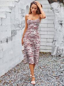 Aveloria 斑马纹修身休闲夏季吊带连衣裙，收腰露背 - 酒紅色 - 查看 3